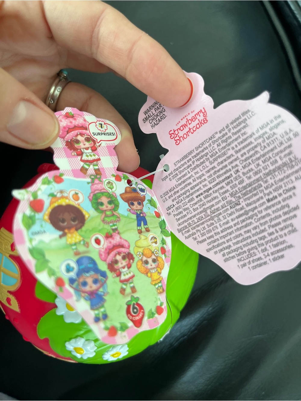 L.O.L. Surprise! Lime Chiffon strawberry shortcake - outside open, inside intact - Picture 4 of 11